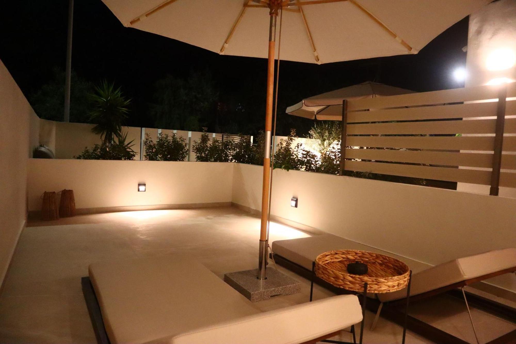 Rhotheon Suites In Ialysos  Exterior photo